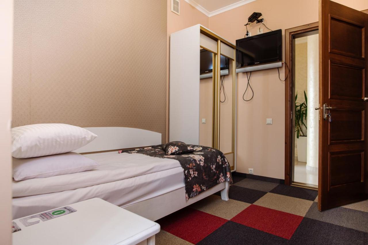 Na Horyzonti Hotel Truskavets Ngoại thất bức ảnh