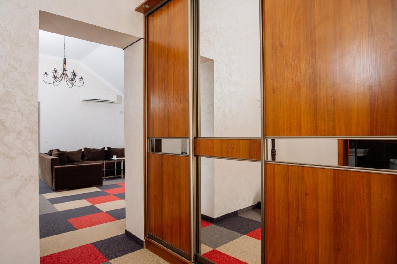 Na Horyzonti Hotel Truskavets Ngoại thất bức ảnh